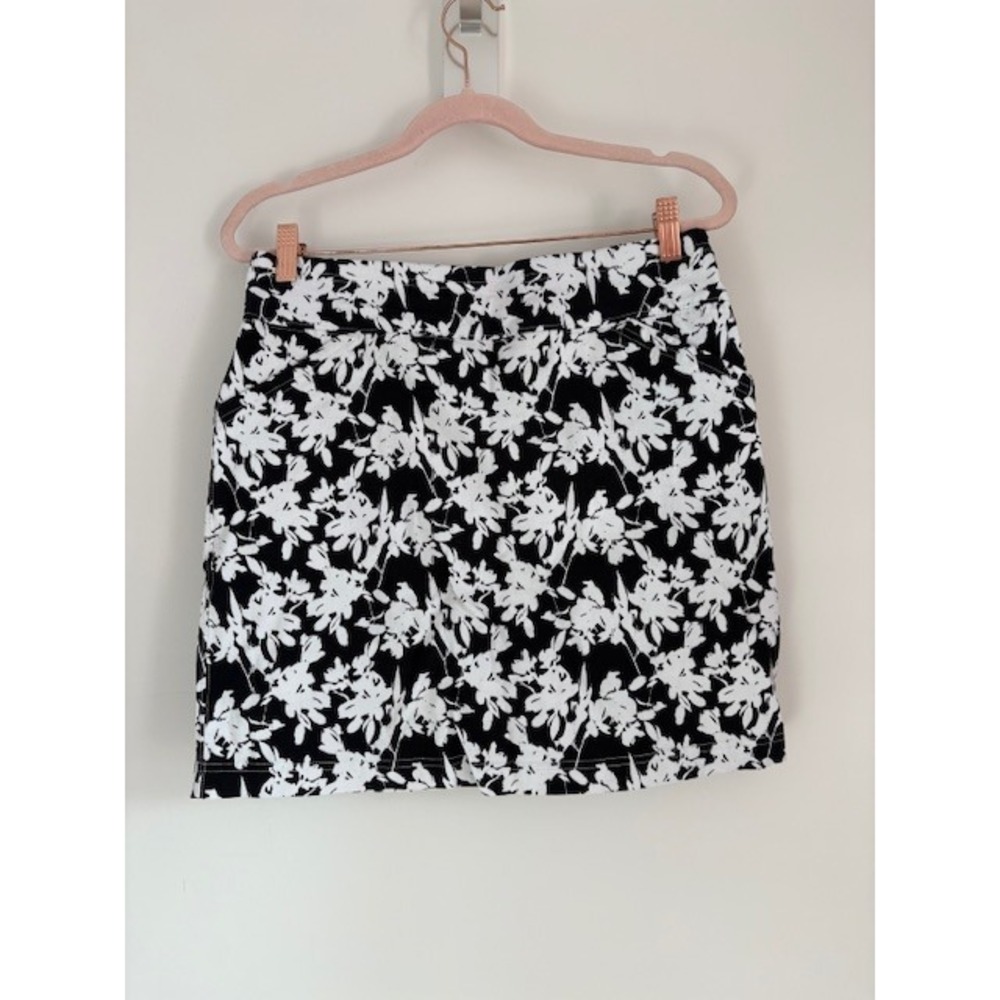 Mario Serrani Italy Womens Black White Floral Skort Mini Skort Size M